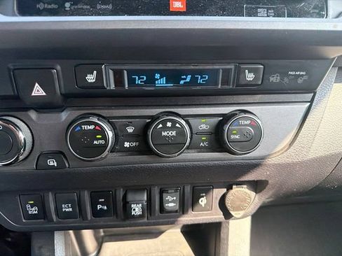 Used 2019 Toyota Tacoma TRD Sport AWD/4WD image 15