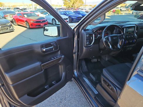 Used 2021 Chevrolet Silverado 1500 RST image 8