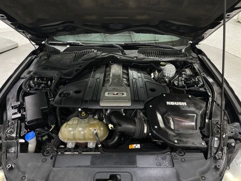 Used 2018 Ford Mustang GT RWD image 24