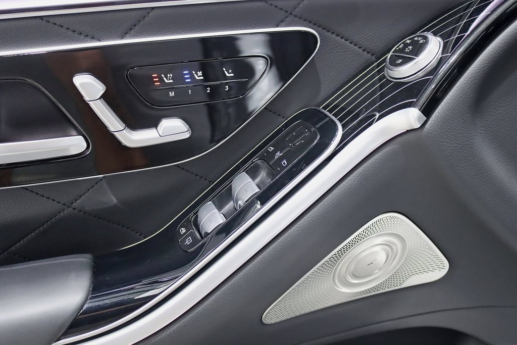 Used 2021 Mercedes-Benz S 580 4MATIC Sedan image 37