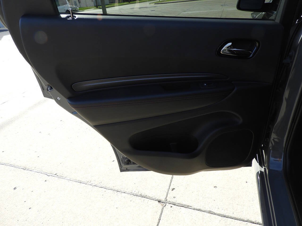 Used 2025 Dodge Durango R/T w/ Blacktop Package AWD/4WD image 22