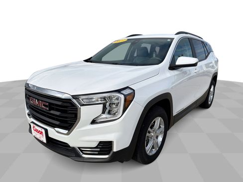 Used 2023 GMC Terrain SLE w/ Driver Convenience Package image 1