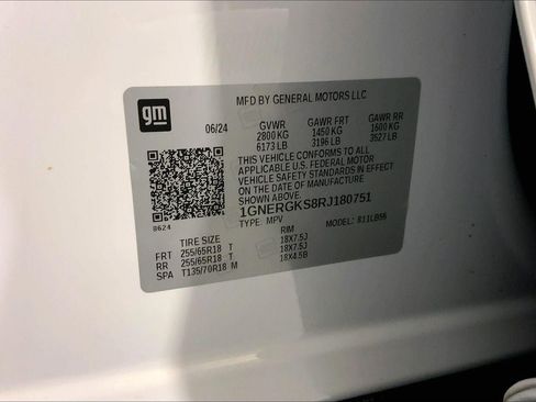 Used 2024 Chevrolet Traverse LT image 32