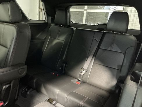 Used 2023 Chevrolet Traverse RS AWD/4WD image 26