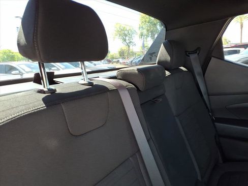 Certified 2025 Hyundai Santa Cruz SE image 14