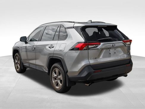 Used 2024 Toyota RAV4 LE AWD/4WD image 6