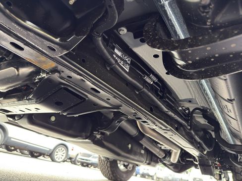 New 2025 Ford Bronco Outer Banks w/ Black Appearance Package image 37