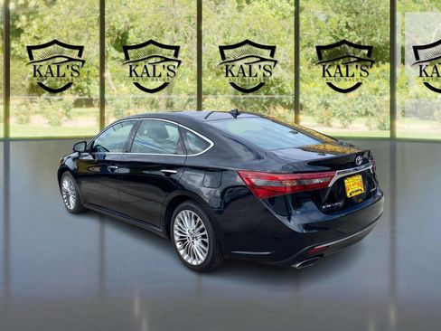 Used 2016 Toyota Avalon Limited FWD image 7