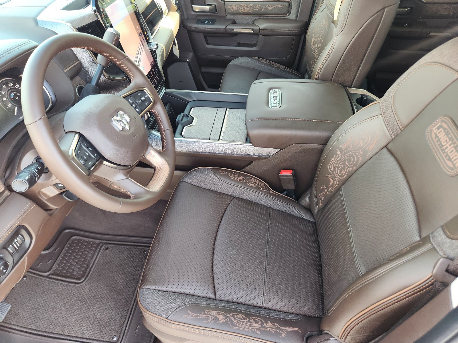 New 2027 RAM 2500 Limited AWD/4WD image 14