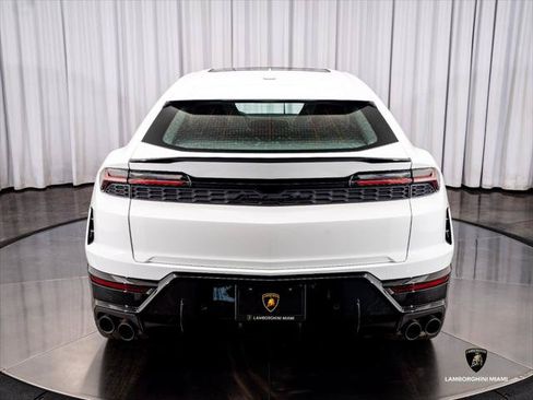 Used 2026 Lamborghini Urus SE AWD/4WD image 12