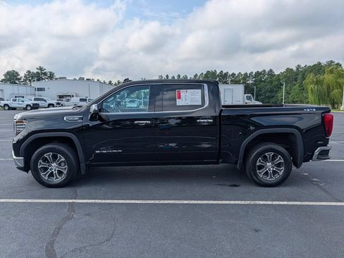 Used 2024 GMC Sierra 1500 SLT AWD/4WD image 26