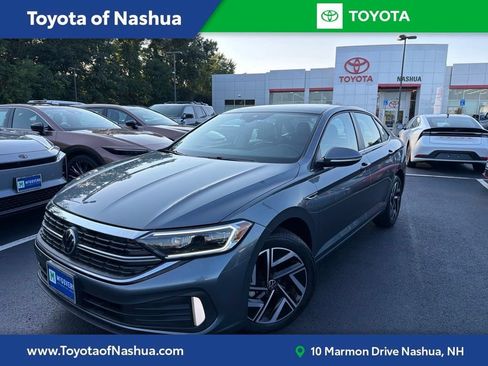 Used 2023 Volkswagen Jetta SEL FWD image 1