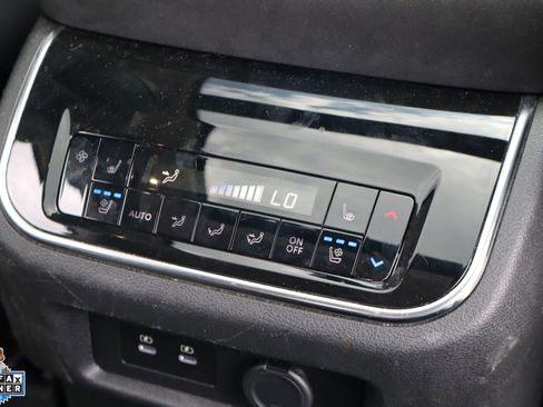 Used 2025 INFINITI QX80 Sensory AWD/4WD image 33