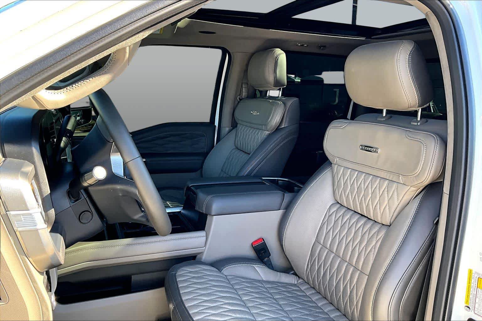 Used 2026 Ford F250 Platinum w/ Platinum Plus Package AWD/4WD image 8