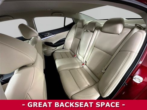 Used 2018 Nissan Maxima 3.5 SV FWD image 22