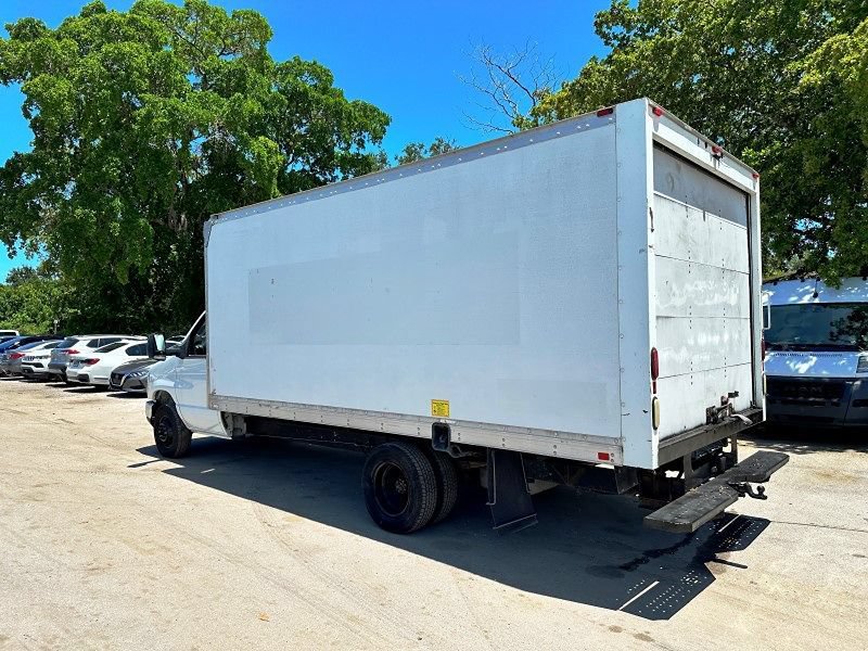 Used 2016 Ford E-350 and Econoline 350 Super Duty RWD image 7