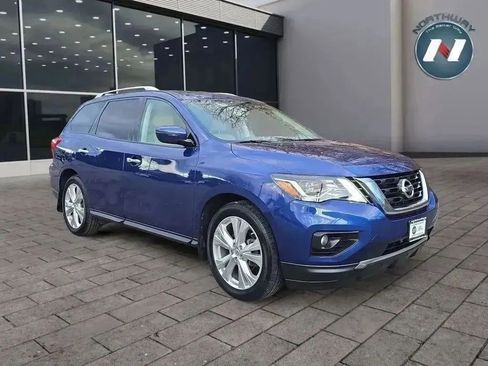 Used 2019 Nissan Pathfinder SL w/ SL Premium Package image 7