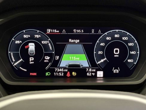 Used 2024 Audi Q4 e-tron Premium Plus w/ Premium Plus image 19