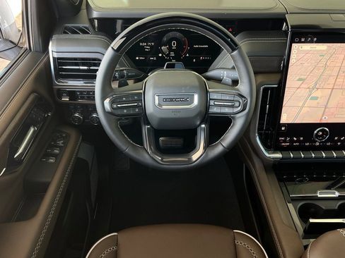 New 2026 GMC Yukon Denali Ultimate AWD/4WD image 13