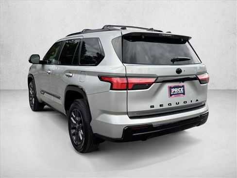 Used 2025 Toyota Sequoia Platinum image 5