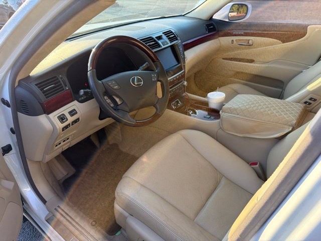 Used 2012 Lexus LS 460 L w/ Luxury Pkg AWD/4WD image 5
