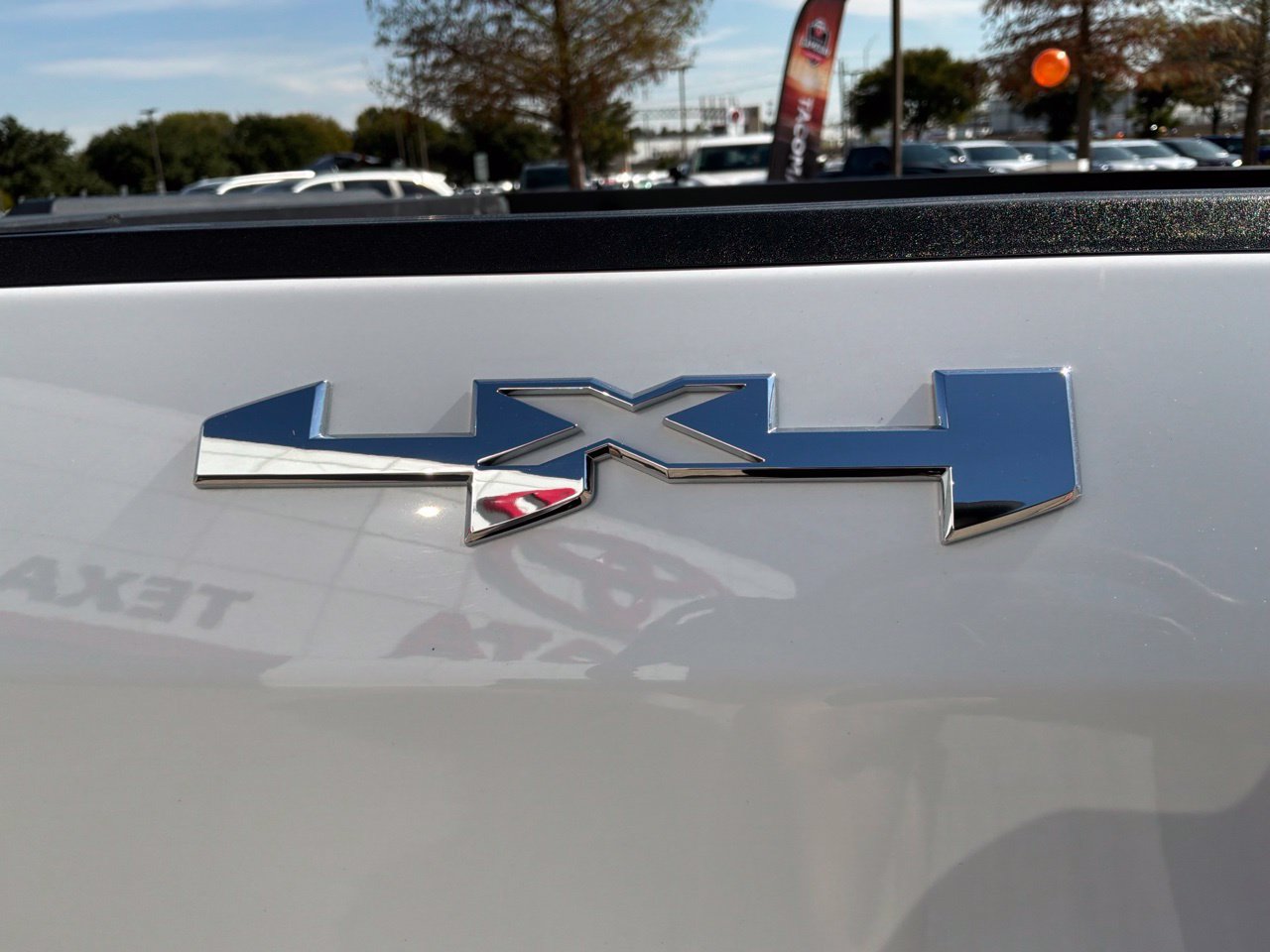 Used 2024 GMC Sierra 1500 Elevation AWD/4WD image 12