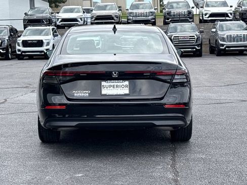 Used 2024 Honda Accord EX image 4
