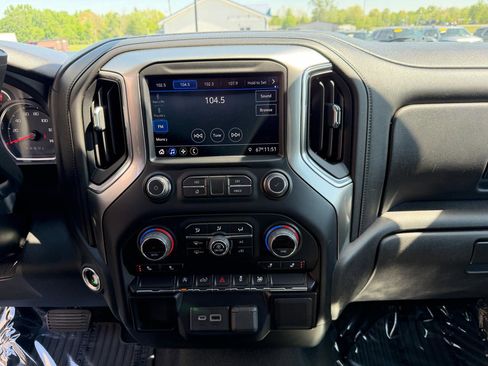 Used 2019 Chevrolet Silverado 1500 LT w/ All-Star Edition AWD/4WD image 28