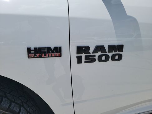 Used 2018 RAM 1500 Express w/ Express Value Package RWD image 17