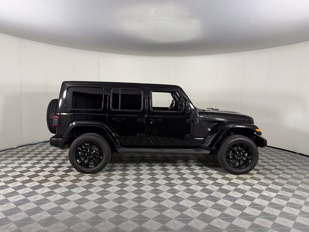 Used 2021 Jeep Wrangler Unlimited Sahara AWD/4WD image 5