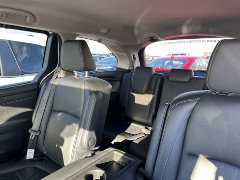 Used 2023 Honda Odyssey Touring image 19