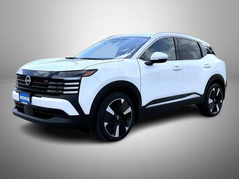 Certified 2025 Nissan Kicks SR AWD/4WD image 1