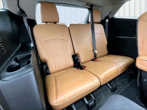 Used 2019 Buick Enclave Premium image 26