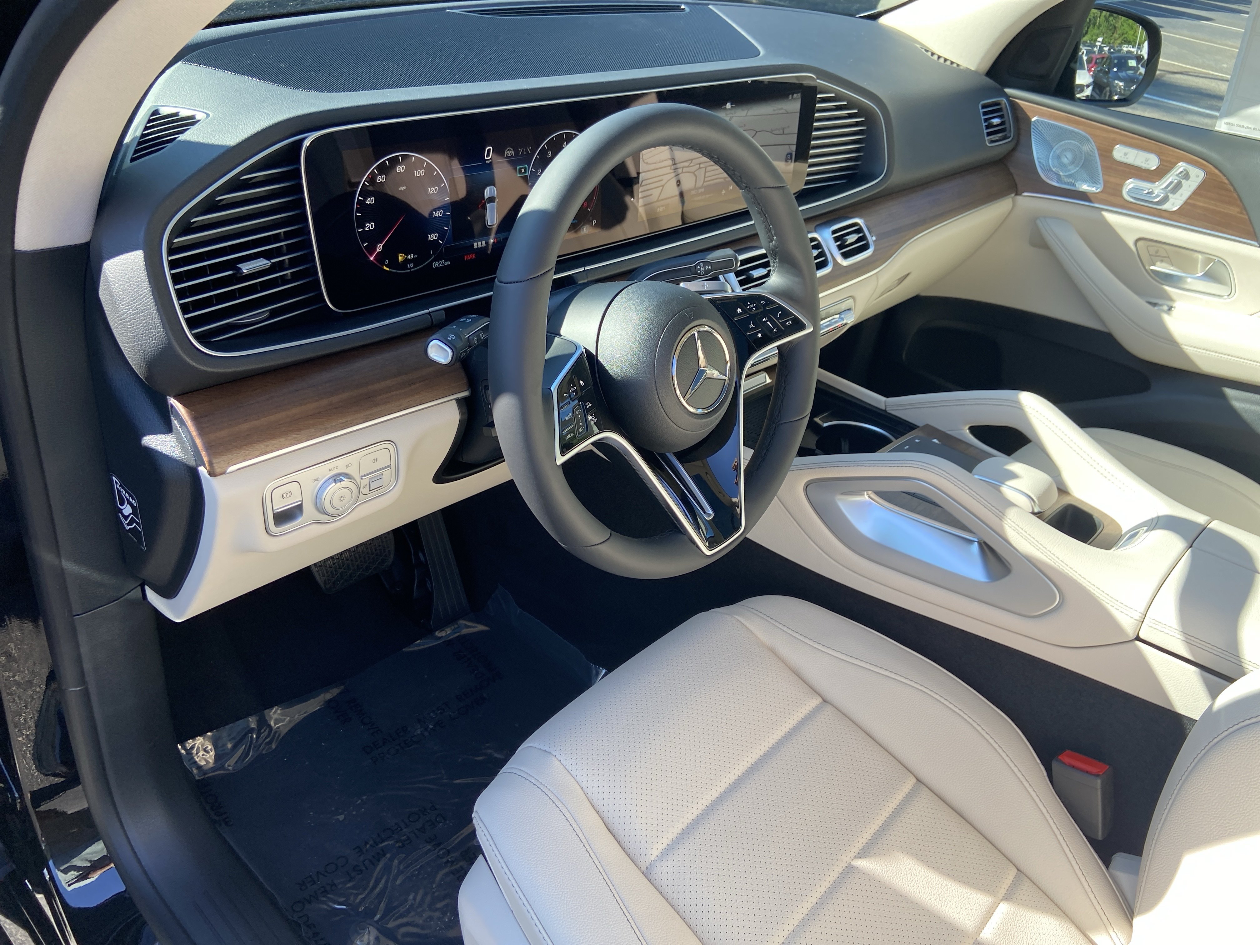 New 2026 Mercedes-Benz GLE 450 4MATIC image 17