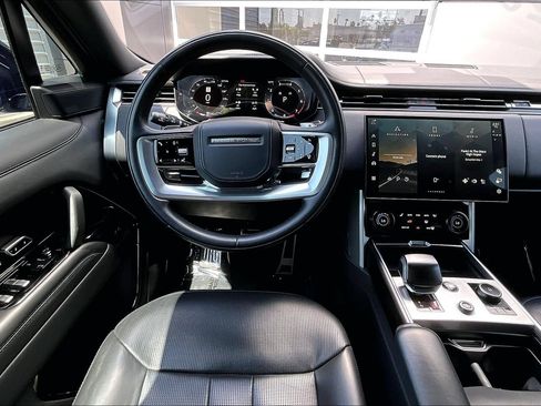 Certified 2023 Land Rover Range Rover SV AWD/4WD image 5