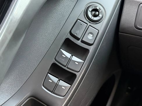 Used 2013 Hyundai Elantra GLS image 21