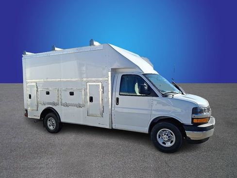 New 2025 Chevrolet Express 3500 w/ Power Convenience Package RWD image 4