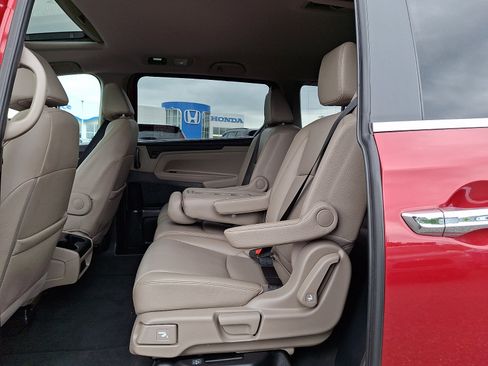 Used 2023 Honda Odyssey EX-L image 11