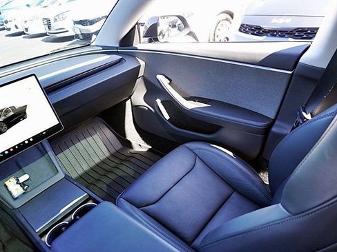 Used 2024 Tesla Model 3 Standard Range RWD image 22