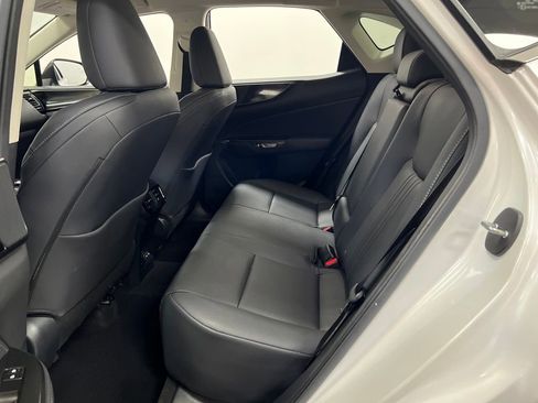 Used 2022 Lexus NX 250 FWD w/ Towing Package (2000 Lbs) image 27