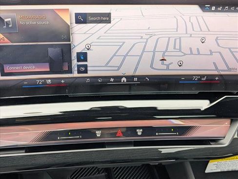 Used 2025 BMW i5 eDrive40i w/ Premium Package image 13