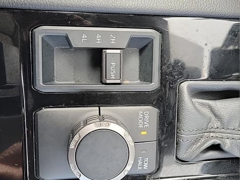 Used 2024 Toyota Tundra Limited image 24