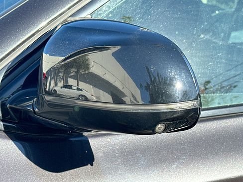 Used 2023 BMW X4 M40i w/ Premium Package image 5