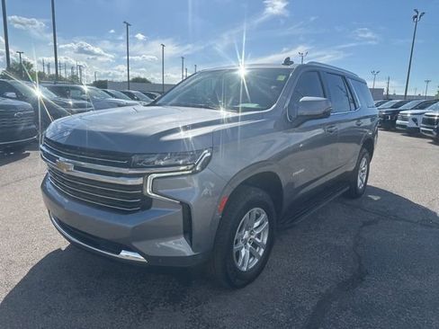 Used 2022 Chevrolet Tahoe LT w/ Luxury Package AWD/4WD image 7