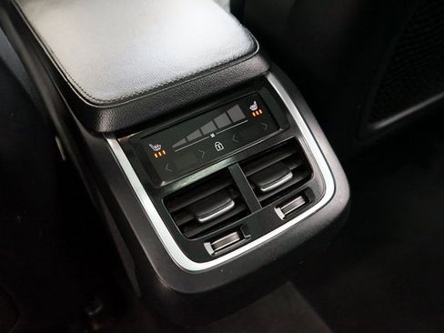Used 2019 Volvo XC90 T5 Momentum w/ Protection Package image 14