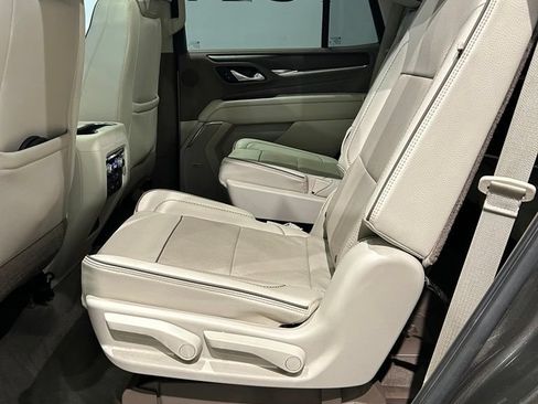 Used 2021 GMC Yukon Denali w/ Denali Premium Package AWD/4WD image 34