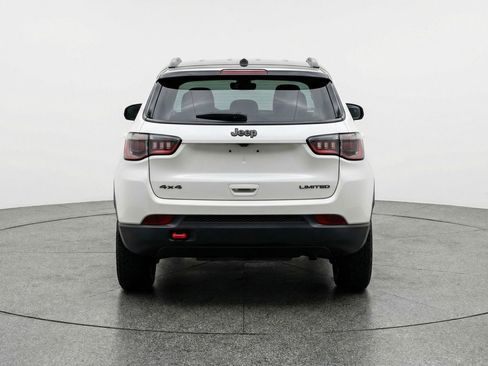 Used 2025 Jeep Compass Trailhawk AWD/4WD image 7