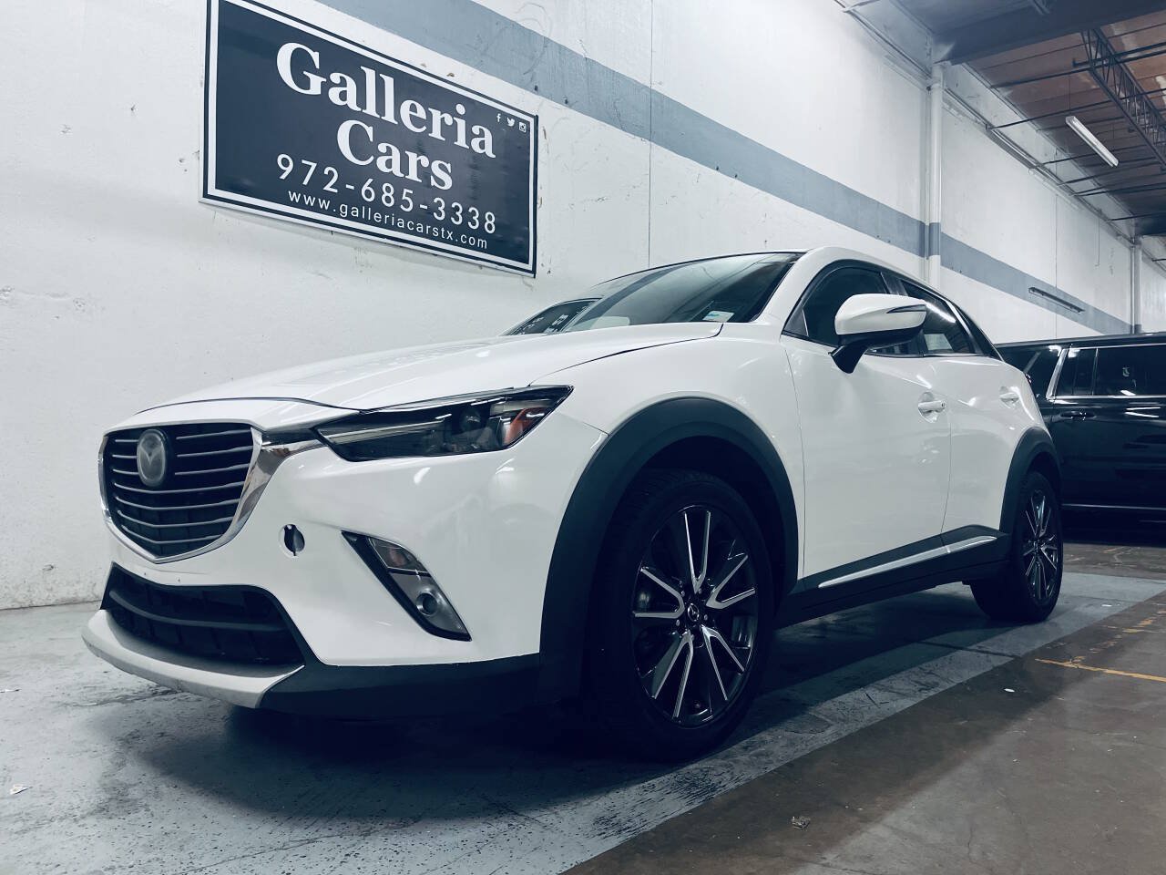 Used 2017 MAZDA CX-3 Grand Touring FWD image 2