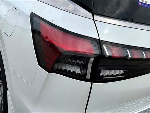 New 2026 INFINITI QX80 Luxe image 31