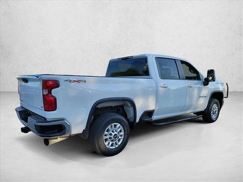 Used 2021 Chevrolet Silverado 2500 LT w/ Fleet Comfort Package AWD/4WD image 5